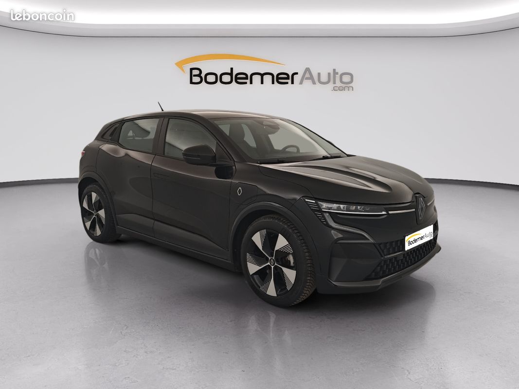 RENAULT Megane E-Tech EV60 220 ch super charge Equilibre (image 7)