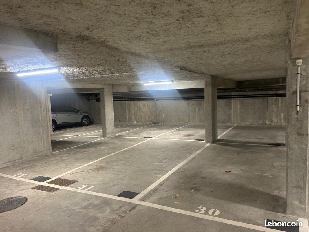 Parking 20 m² · à Rouen · 20 m² · 160 €/mois