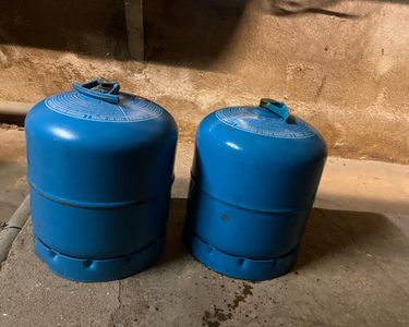 Lot De 3 Bouteilles Vide Gaz 904 – Pour Décoration Ou Projet (Occasion)
