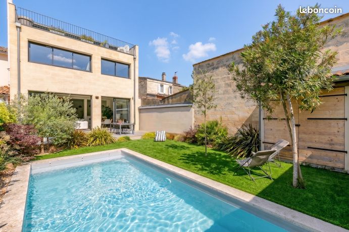 Maison 7 pièces 300 m² — 1