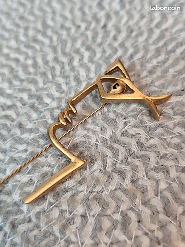 Broche Bijou Jean Cocteau 'Le Profil' En Laiton Doré - Neuf Avec étiquettes - Collection