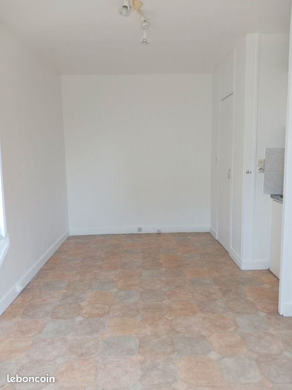 Appartement 1 pièce 16 m² · à Senlis · 16 m² · 410 €/mois