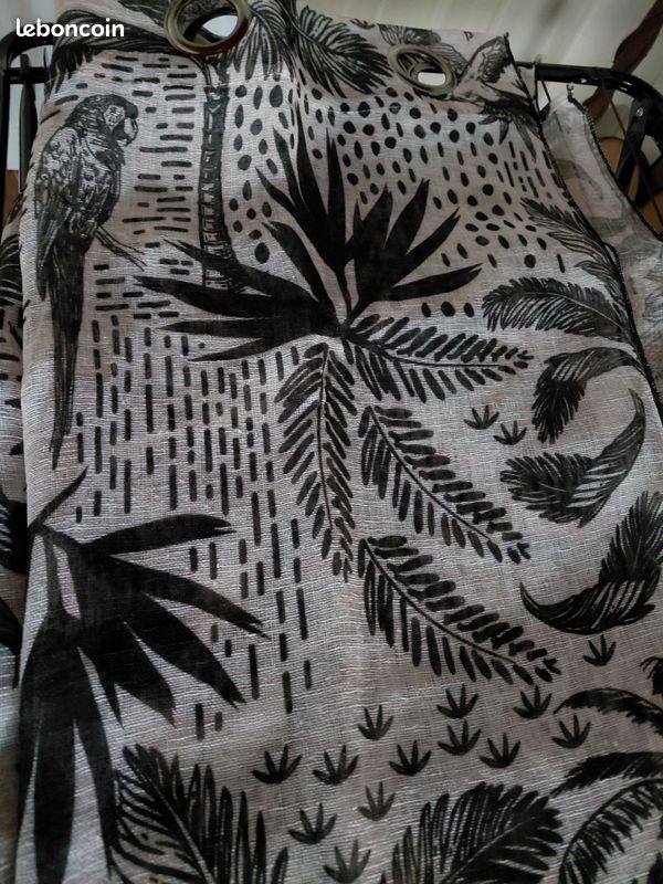 1 paire de rideaux/voilages blancs et noirs motif jungle ATMOSPHERA état neuf (image 1)