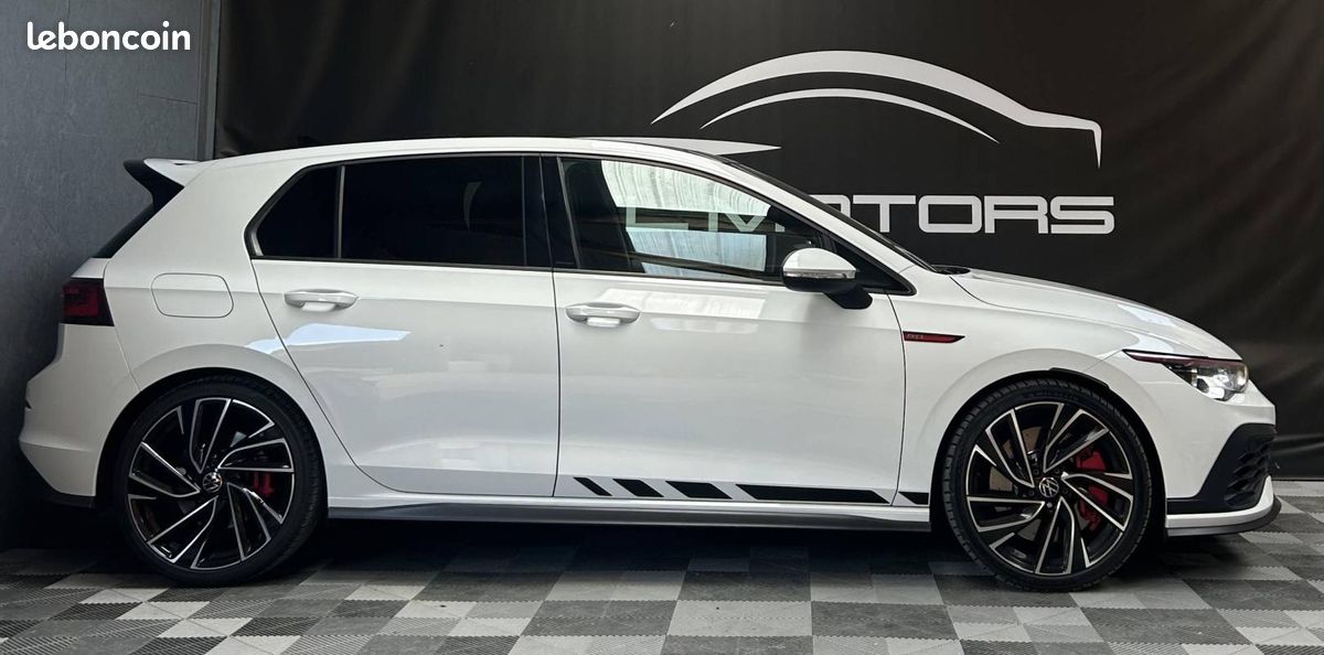 Volkswagen Golf VIII 2.0TSI 300ch GTI Clubsport DSG7 (image 4)