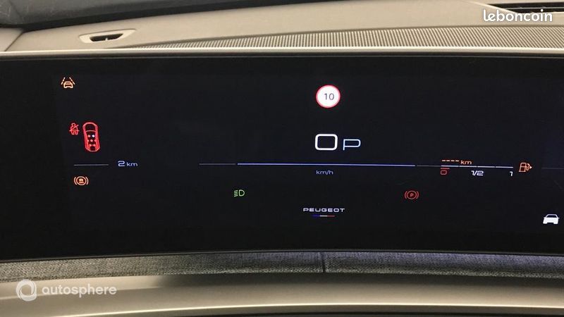 Peugeot 5008 Hybrid 145ch Allure e-DCS6 (image 10)