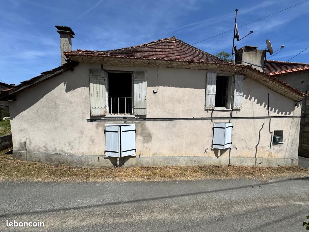 Maison 4 pièces 108 m² · à Saint-Germain-du-Salembre · 108 m² · 44 500 €