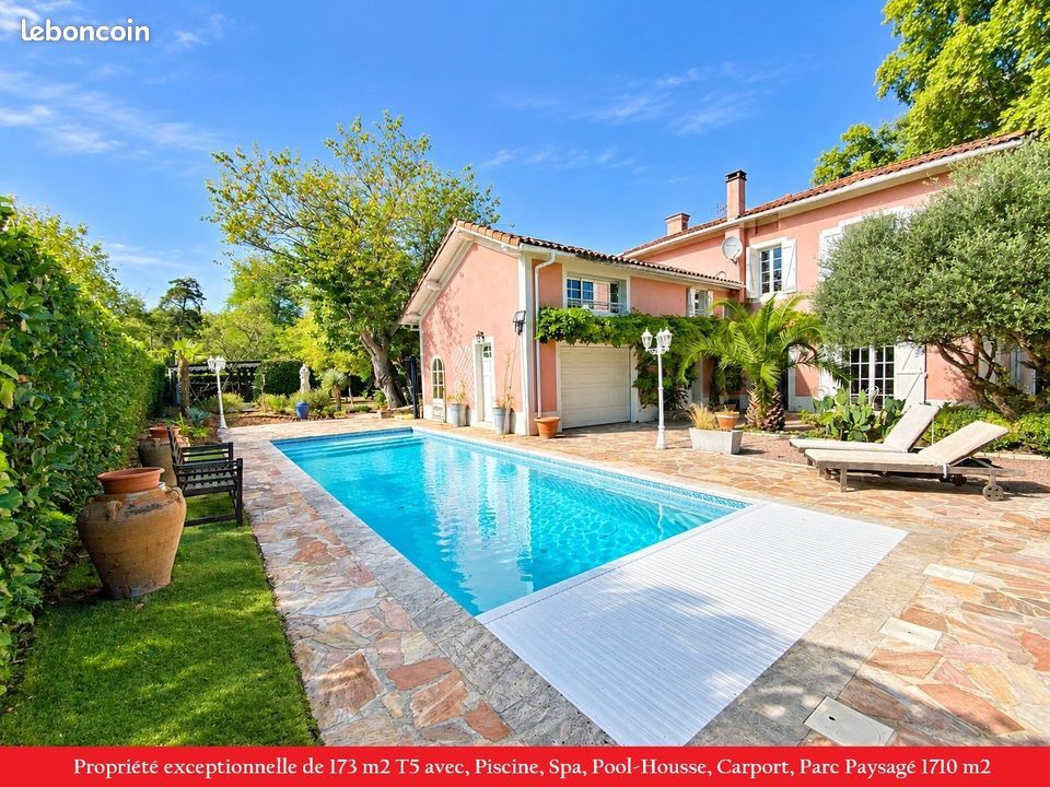 Maison 9 pièces 173 m² · à Mont-de-Marsan · 173 m² · 439 000 €