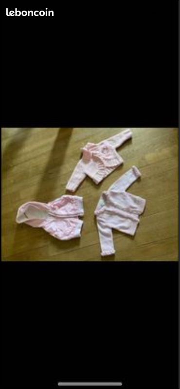 Lot bébé fille (3 mois) (image 1)