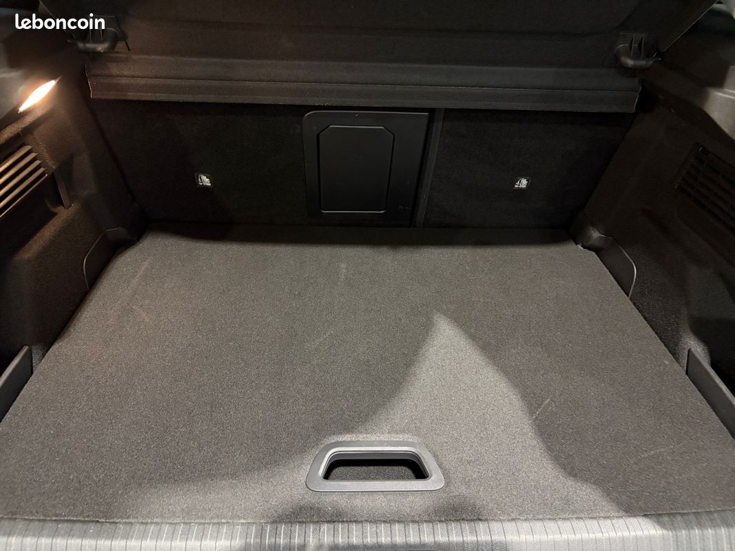 CITROEN C4 Puretech 130 Ch S/S Shine EAT8 (image 8)