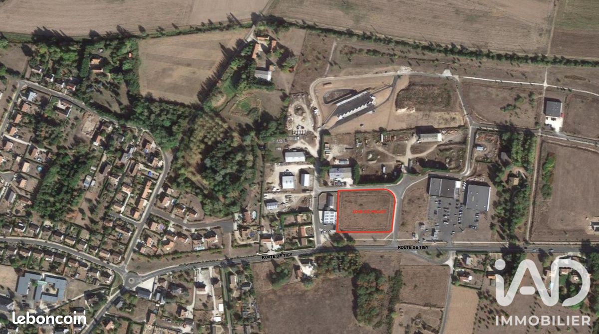 Terrain 6398 m² · à Vienne-en-Val · 6 398 m² · 350 000 €