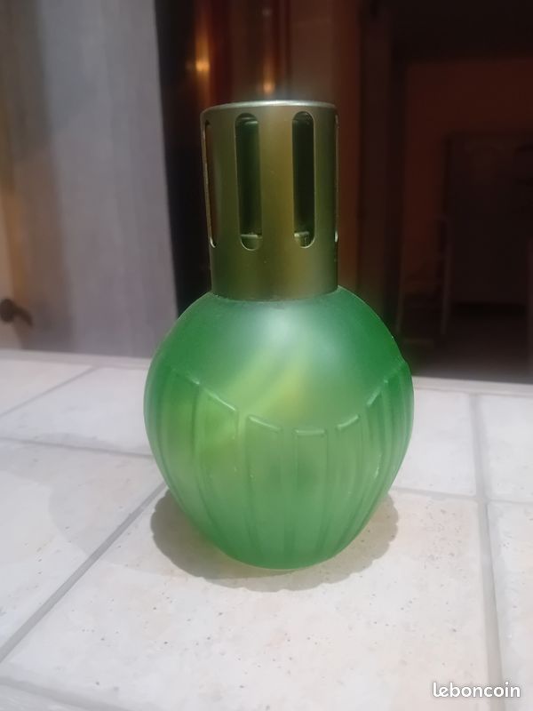 Immersion du modèle Lampe Berger - Vert - Verre - France