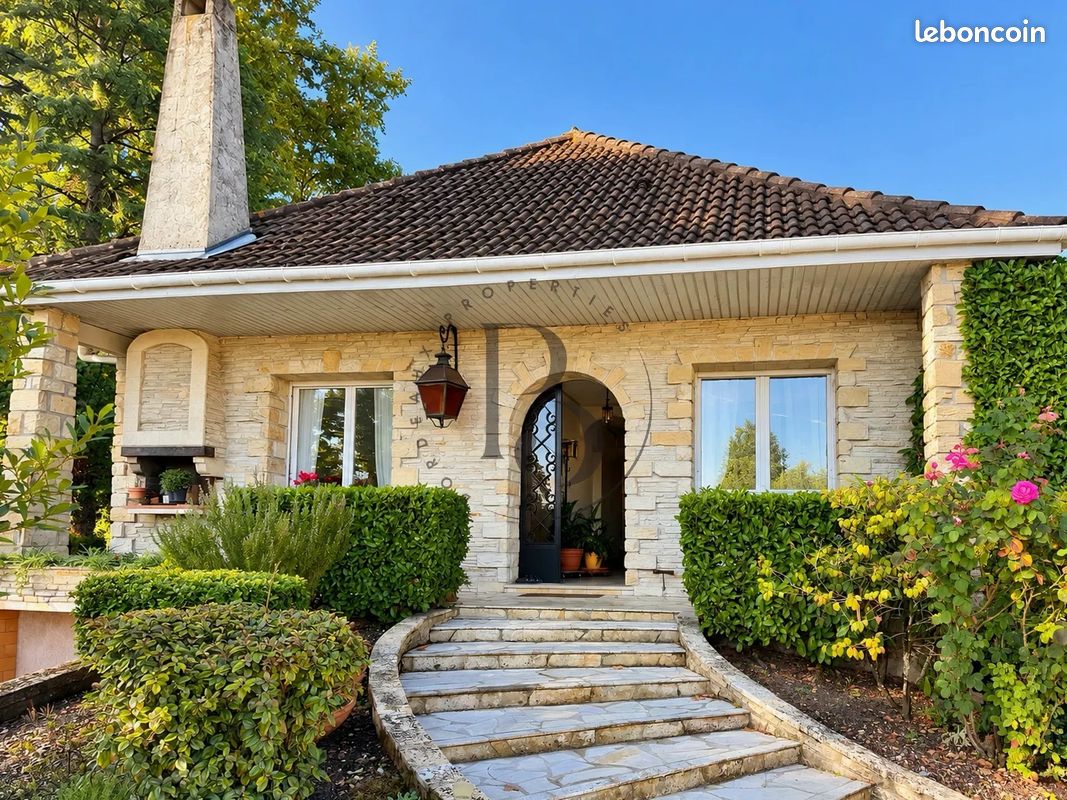Maison 4 pièces 115 m² · à Pessac · 115 m² · 489 000 €