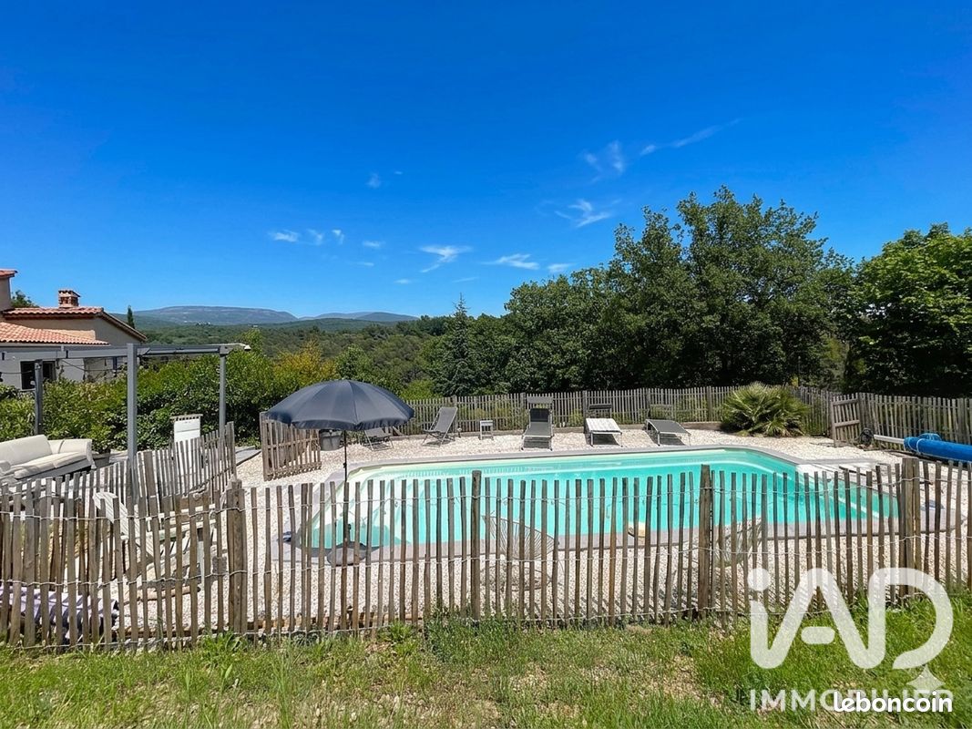 Maison 7 pièces 173 m² · à Tourrettes · 173 m² · 649 000 €