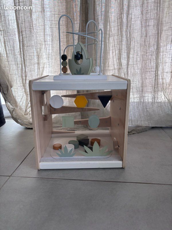 Cube d’activité (image 1)