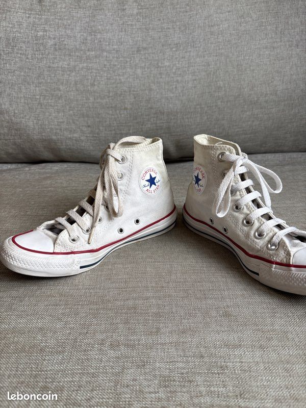 Paire de converse haute montante blanche taille 36 Chaussures - Main Image