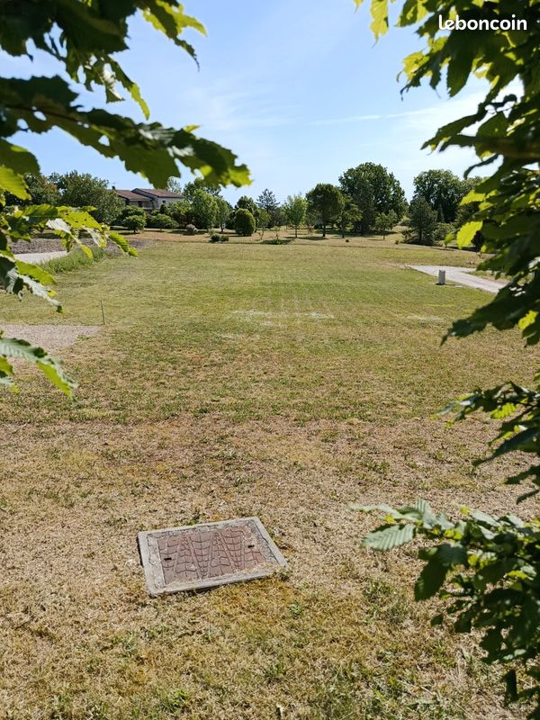 Terrain constructible · à Pern-Lhospitalet · 36 500 €