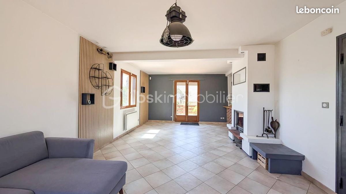 Maison 6 pièces 127 m² · à Ballainvilliers · 127 m² · 385 000 €