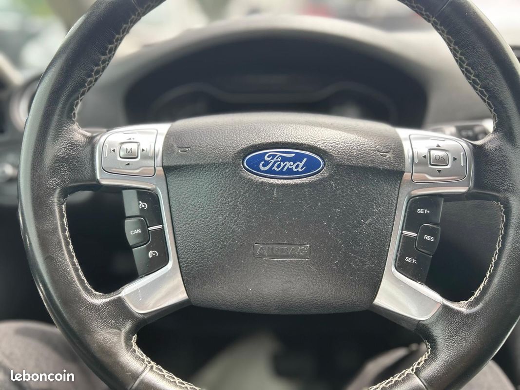 FORD S-MAX Titanium (03.2010->) (image 16)
