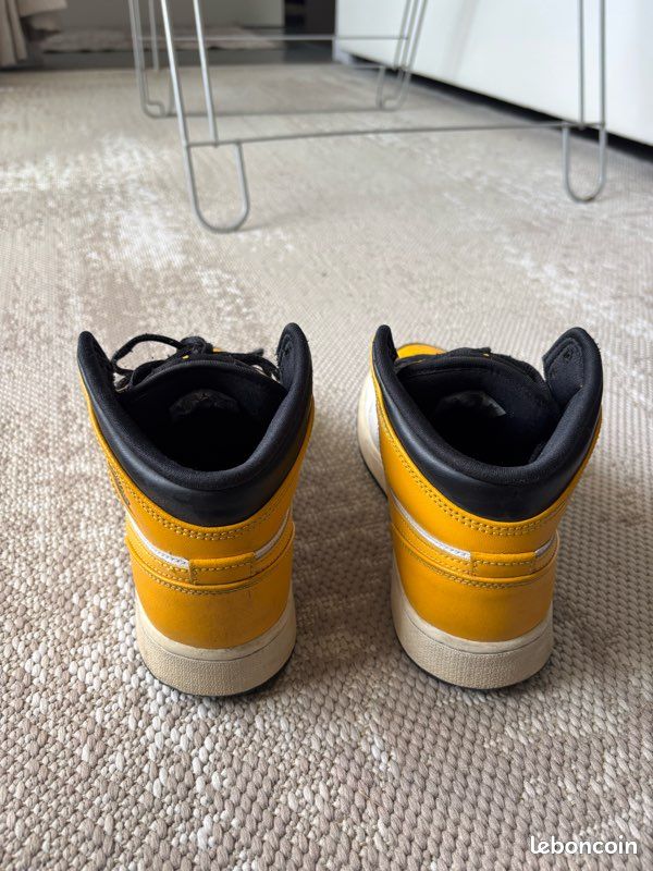 Jordan 1 Mid (image 3)