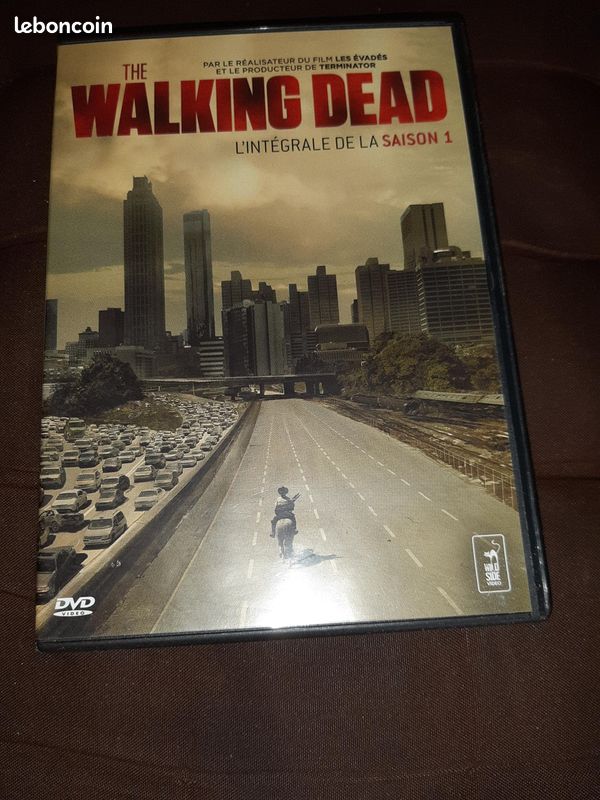 Jaquette DVD de The Walking dead Saison 3 custom v2 - Cinéma Passion