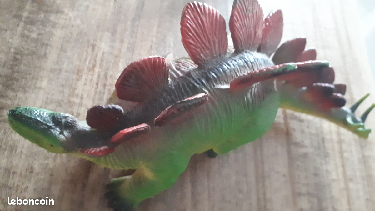 Figurine dinosaure (image 3)