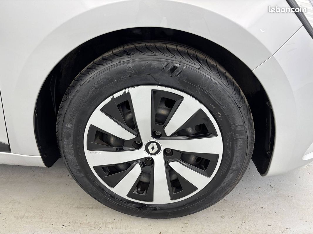 RENAULT Clio TCe 90 Equilibre (image 19)