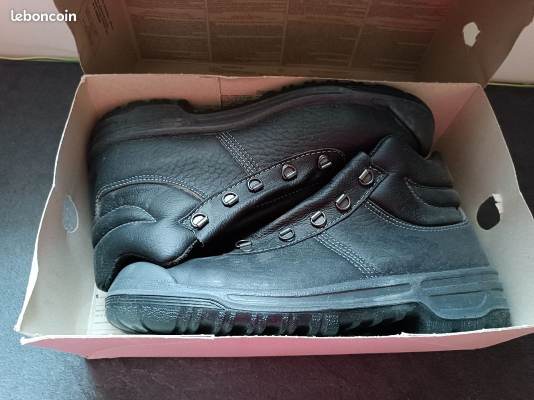 Chaussures de sécurité BACOU (image 1)