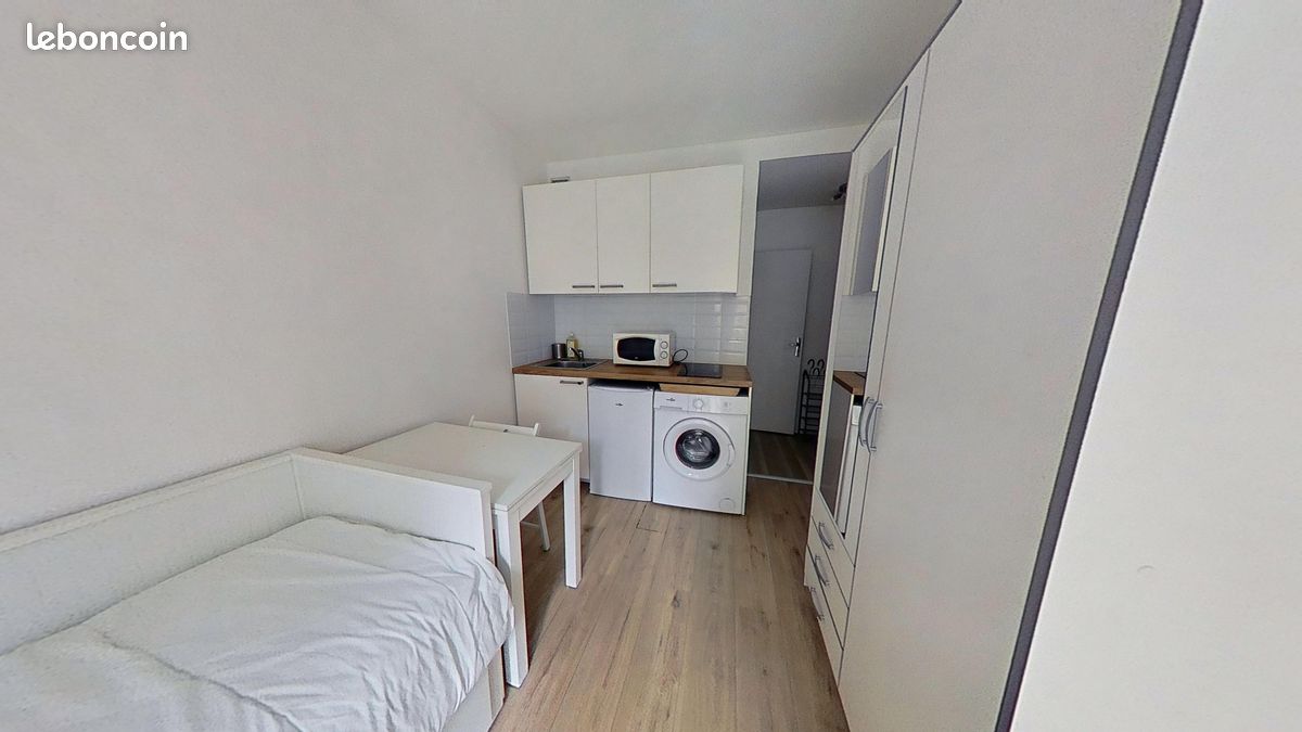 Appartement 1 pièce 14 m² · à Paris · 14,4 m² · 805 €/mois