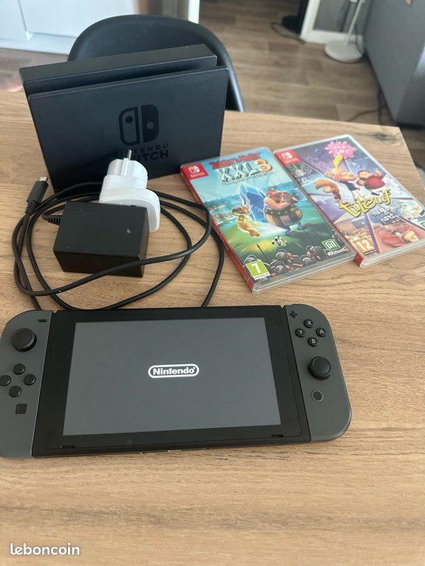Nintendo Switch complète + 3 jeux + pochette (image 3)