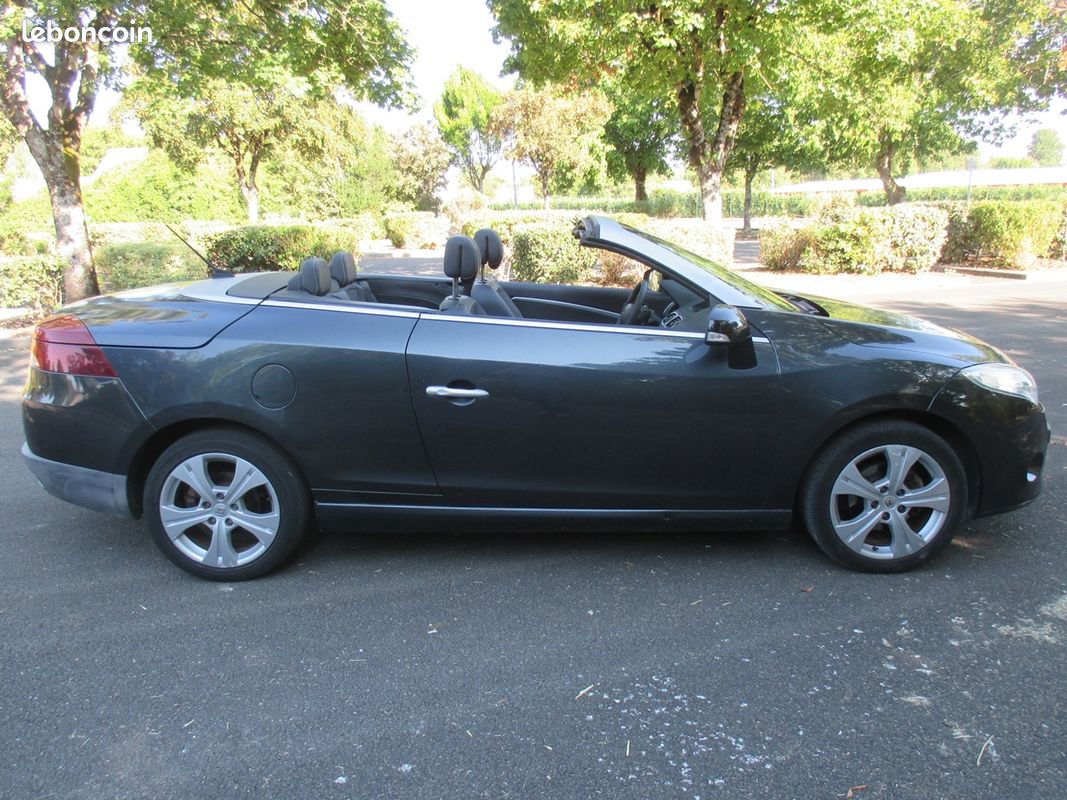 Renault MEGANE III CC 1.5 DCI 110CH FAP DYNAMIQUE ECO² (image 4)