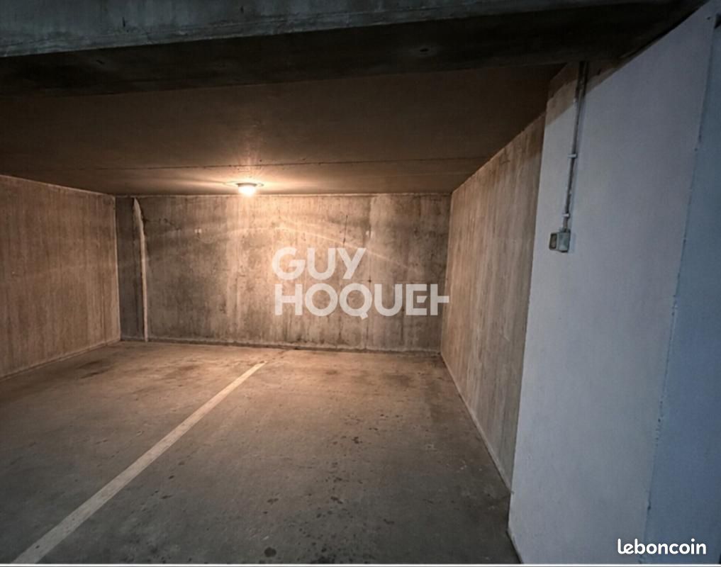 Parking Lyon · 161 €/mois