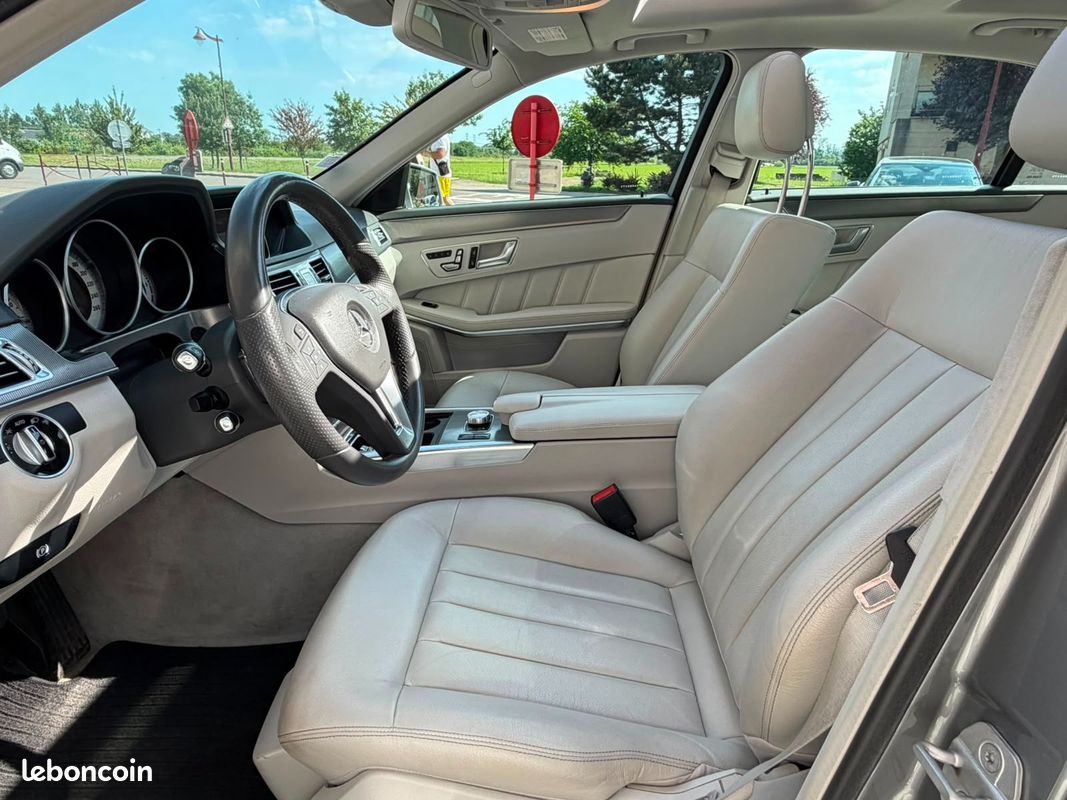 MERCEDES-BENZ Classe E Berline 220 CDi 2.1 CDI 16V DPF BlueEFFICIENCY 7G-TRONIC 170 cv - TOIT OUVRANT - SIEGES ELECTRIQUES (image 3)