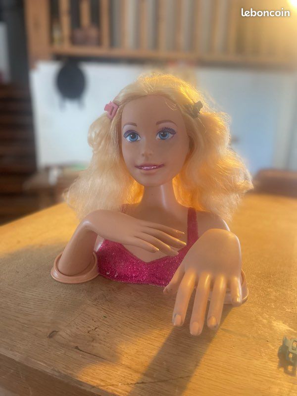 Tête à coiffer Barbie (image 2)