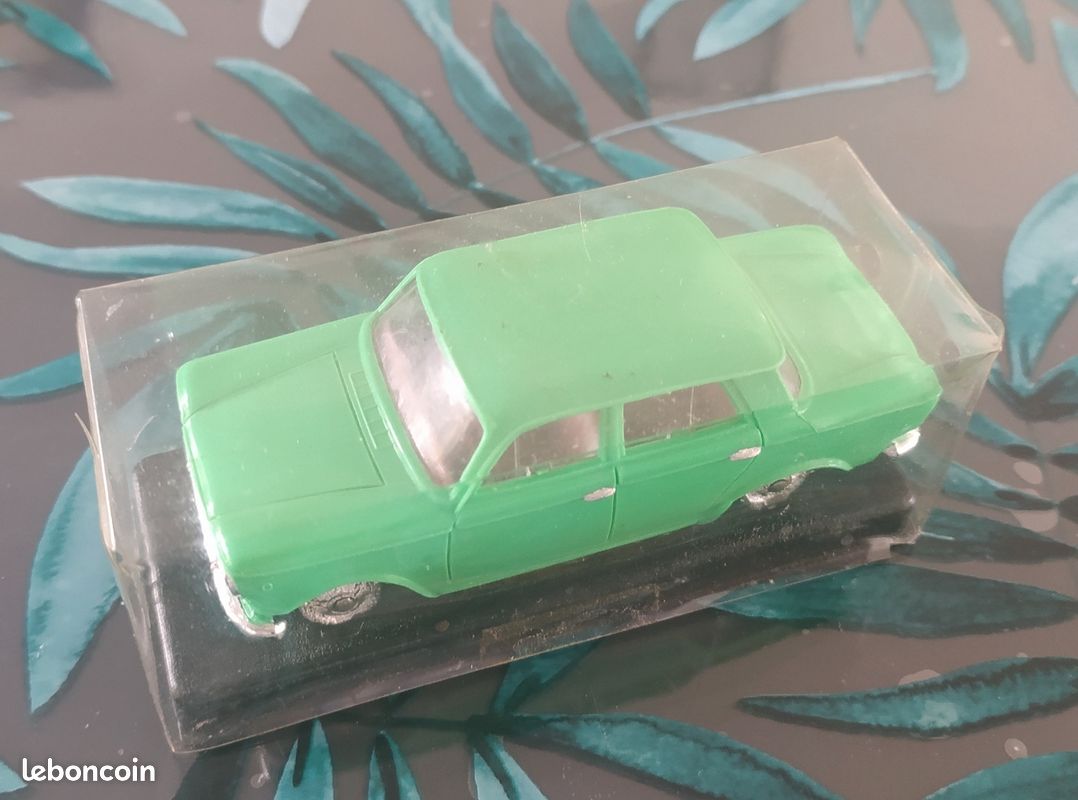 Politoys Dragster Drago no Mebetoys Dinky Corgi - Collezionismo In vendita a Milano