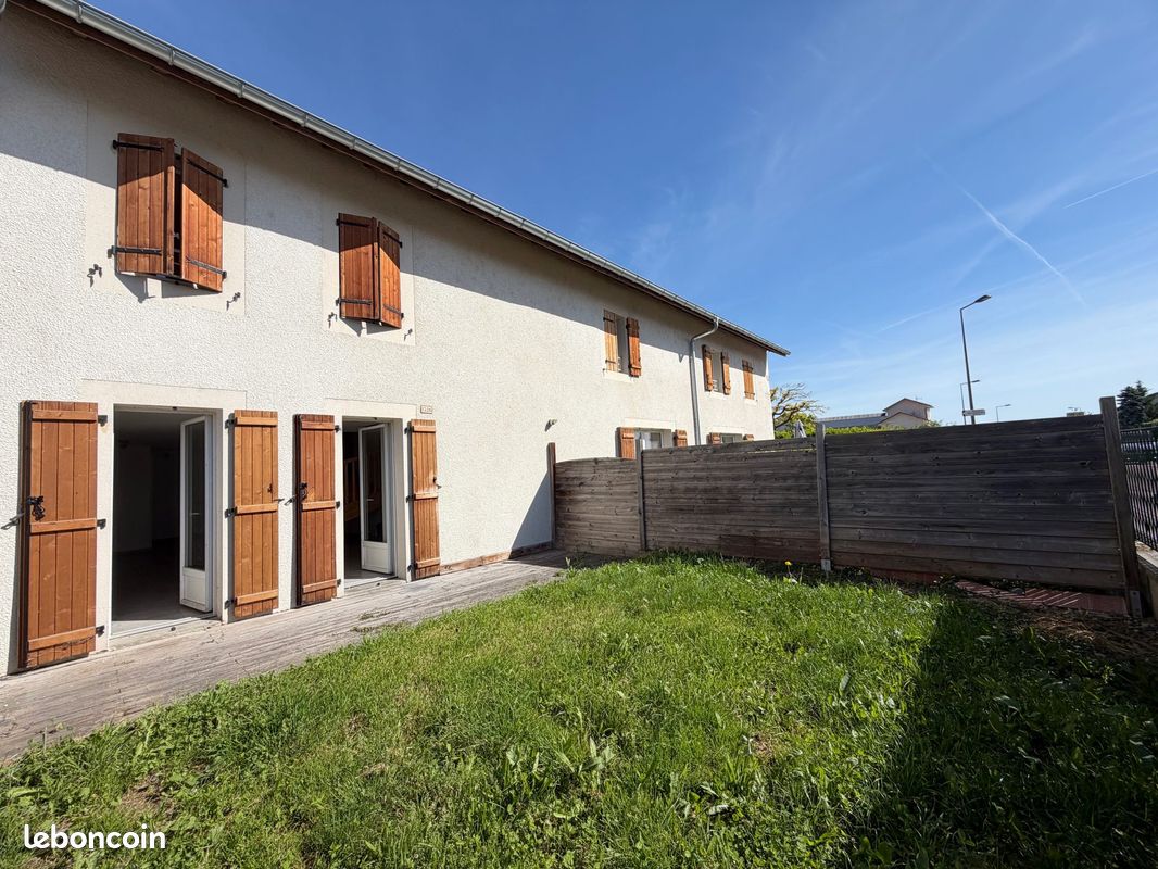 Maison 5 pièces 108 m² · à Saint-Jean-de-Gonville · 108 m² · 410 000 €