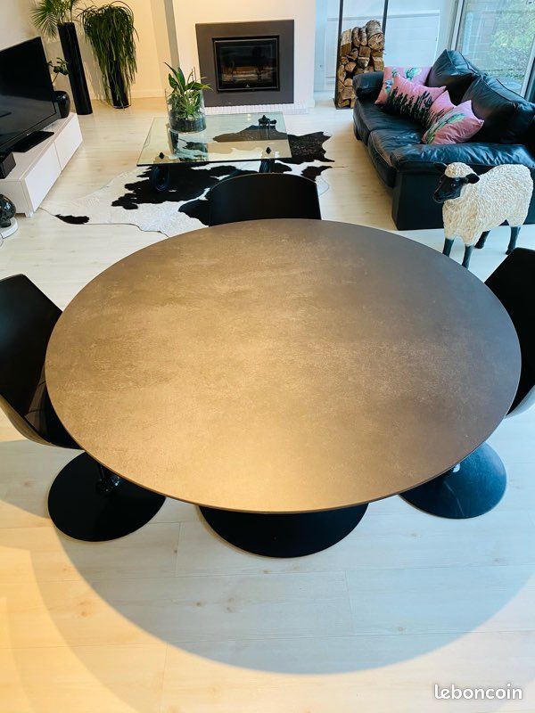 Table ronde tulipe SOVET ITALIA Flûte Pamika (image 3)