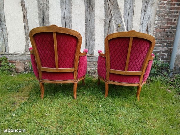 Canapé Baroque Rouge Style Louis XV/XVI, H126 L183 P90, Par Decoloco