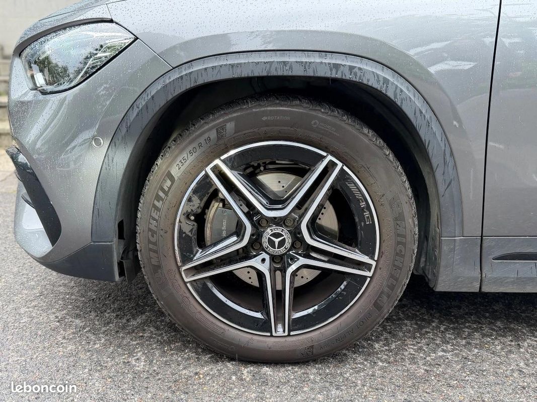 Mercedes Classe Gla 200d 2.0 d 16V 8G-DCT 150 cv Boîte auto Toit Ouvrant (image 16)