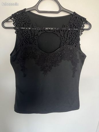 Teeshirt noir femme dentelle taille S - Vêtements Teeshirt noir femme dentelle taille S - Vêtements