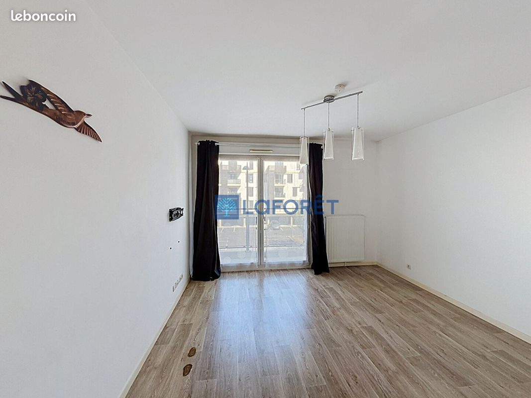 Appartement 2 pièces 42 m² · à Dammarie-les-Lys · 42 m² · 890 €/mois