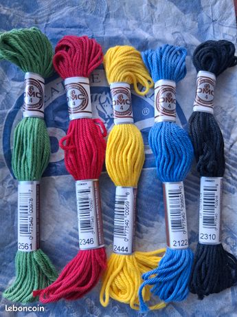 LOT DE 60 ECHEVETTES COTON RETORS A BRODER N°4 DMC NEUVES 10 metres lot 11