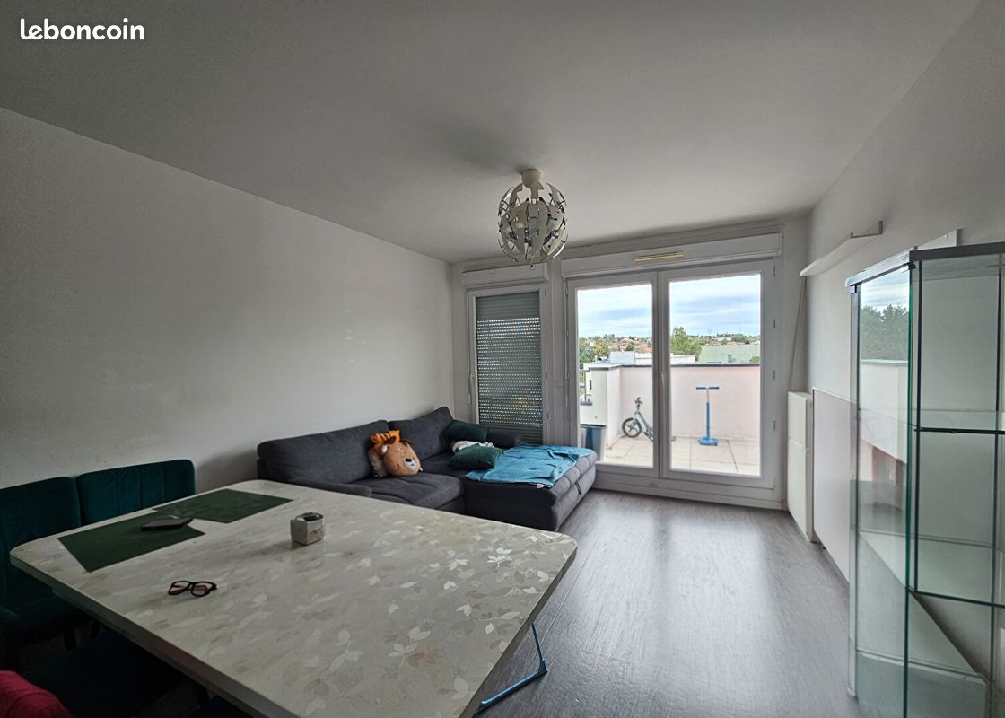Appartement 3 pièces 57 m² · à Corbeil-Essonnes · 57 m² · 868 €/mois