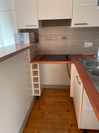 APPARTEMENT LOCATION A L ANNEE - SAINTES Centre