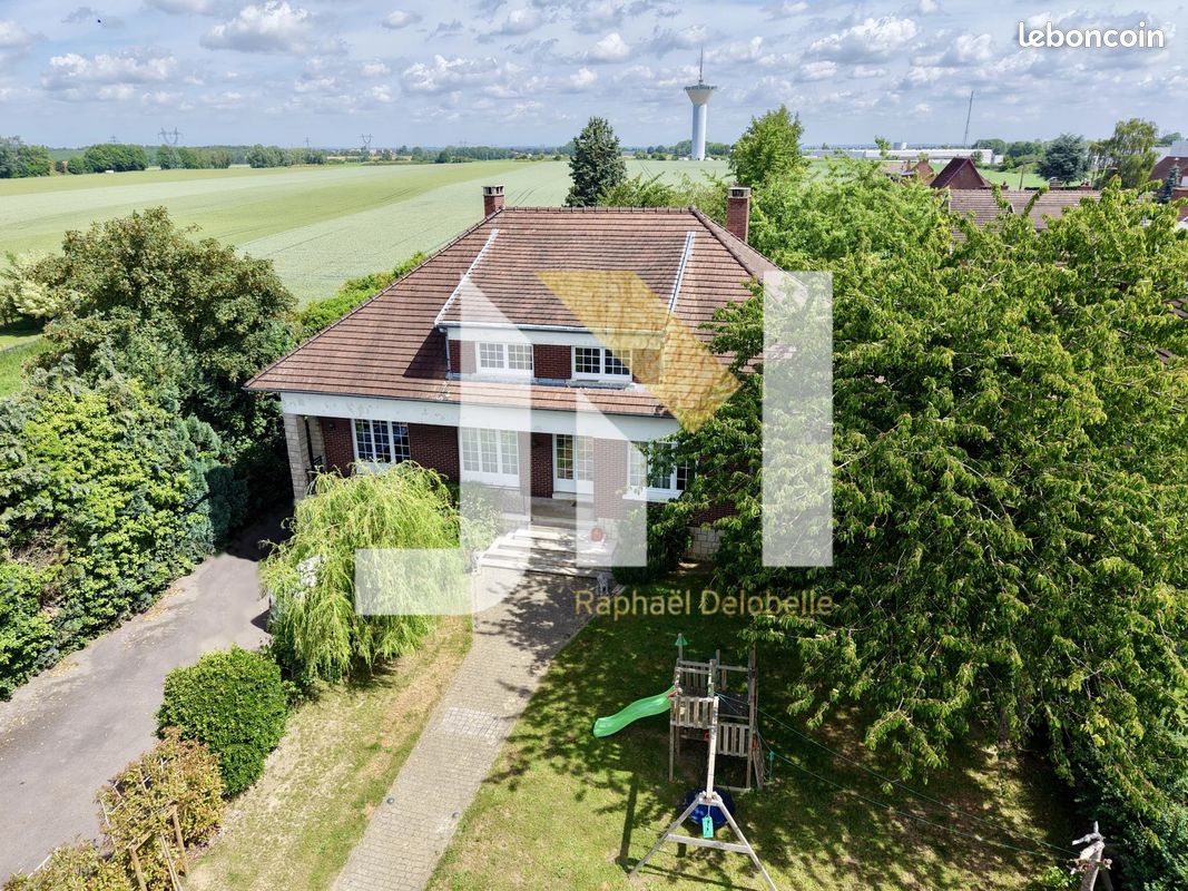 Maison 11 pièces 355 m² · à Marly · 355 m² · 480 000 €