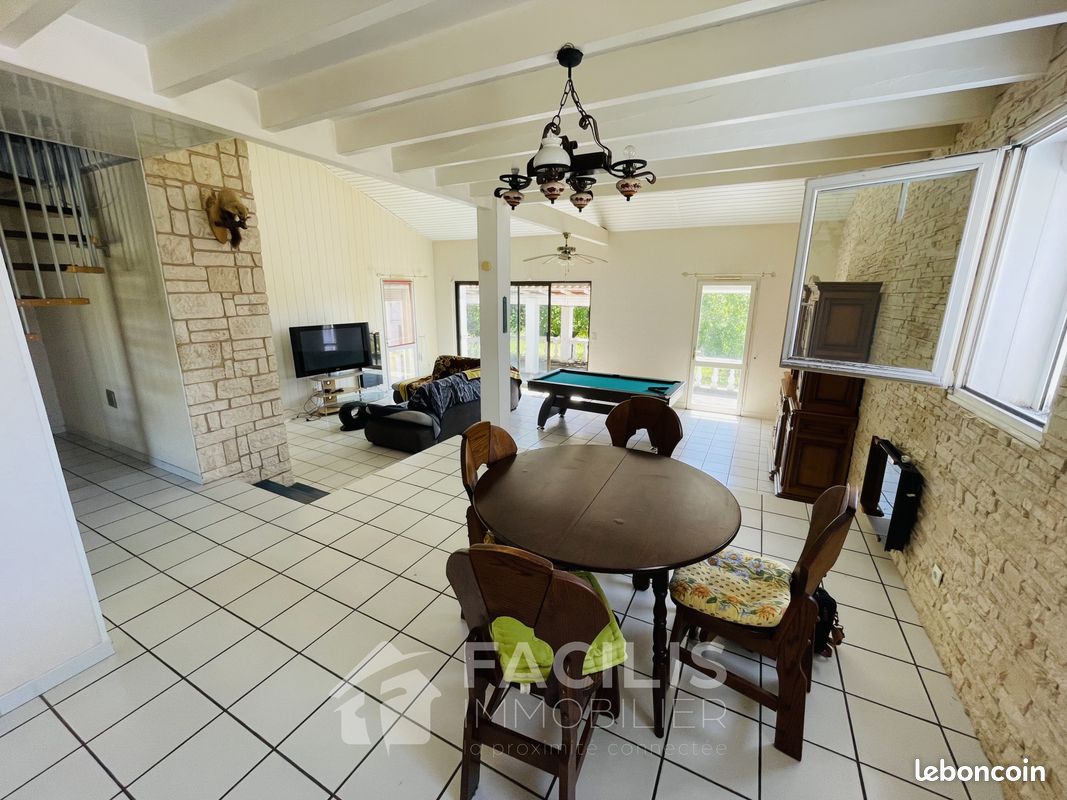 Maison 6 pièces 164 m² - Coteaux-du-Blanzacais 16250 Blanzac-Porcheresse (image principale 4)