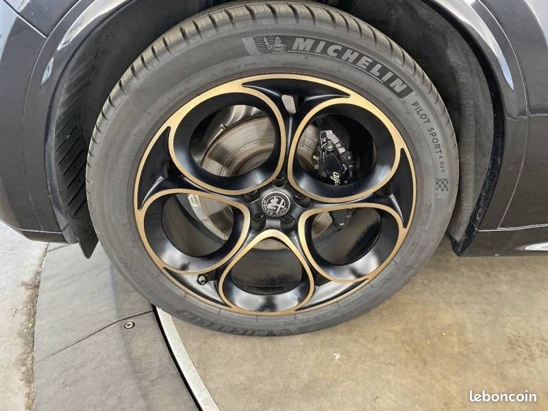 Alfa Romeo Stelvio 2.2 160 ch AT8 Intensa (image 11)