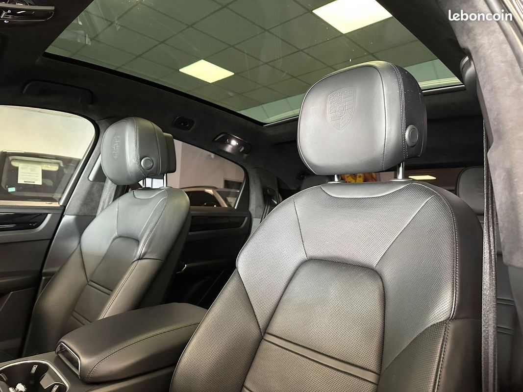 Porsche CAYENNE COUPE 4.0 V8 HYBRID Turbo S KIT techart 60 000 euros JA VOSSEN Echappement Tech ART Offre de LOA 2 124 /mois TTC (image 21)