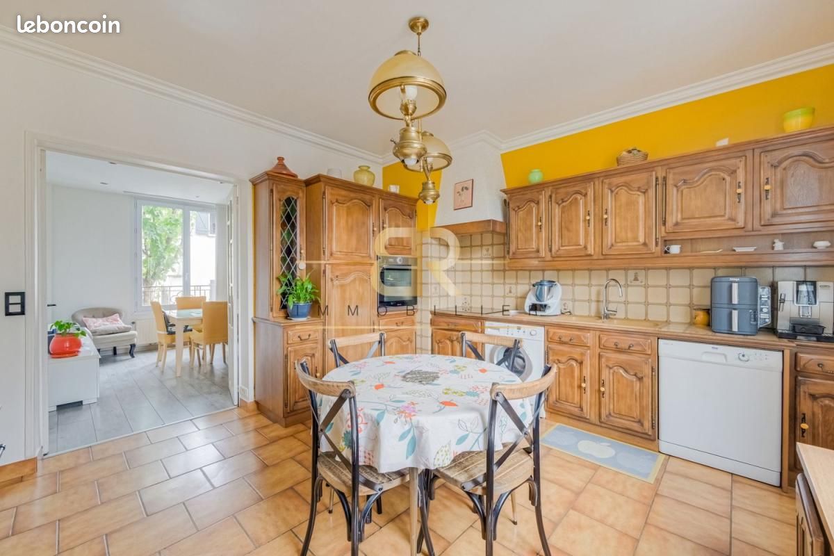 Maison 4 pièces 120 m² · à La Courneuve · 120 m² · 400 000 €