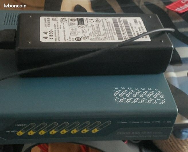 Pare-feu Cisco ASA 5505 - Routeur VPN 8 Ports - Occasion