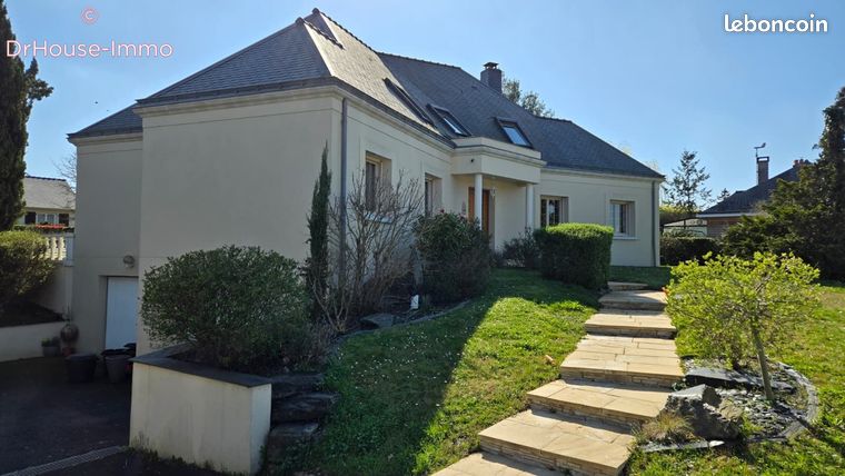 Propriété 7 pièces 192 m²